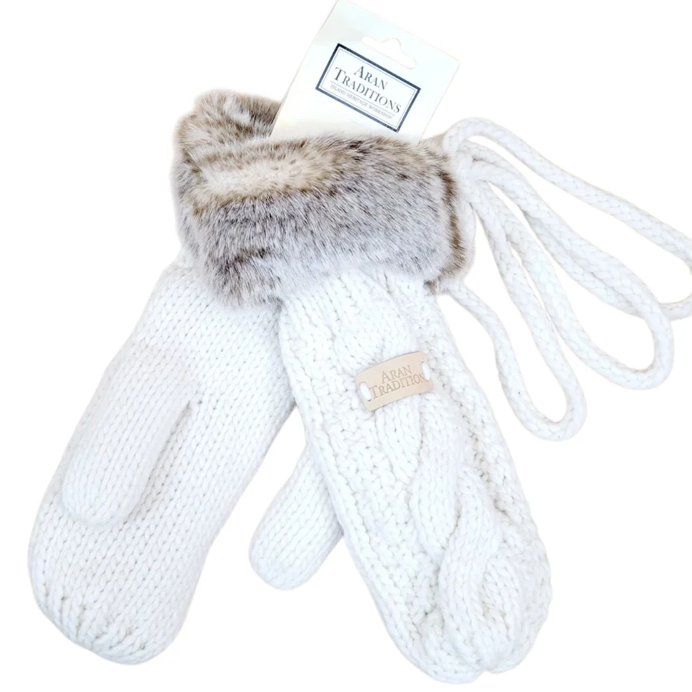 NWT ARAN TRADITIONS Irish Cable Knit Fur Trimmed Cream Ivory Winter Mittens